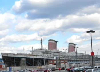 A SHIP LONGER THAN THE TITANIC WILL BE SINKED OFF THE FLORIDA COAST