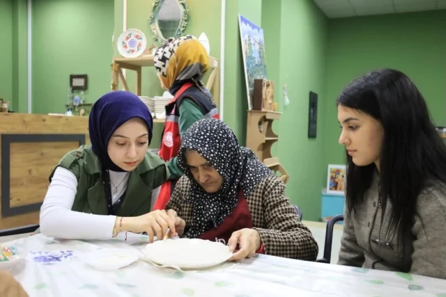 Ceramic Painting For Young People and The Elderly as Part of The Project